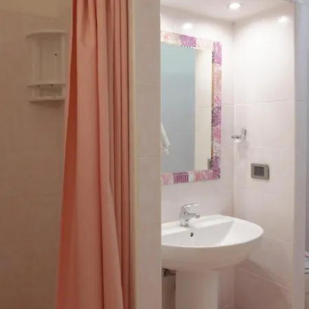 A Casa Di Mario E Nene Bed & Breakfast Viareggio