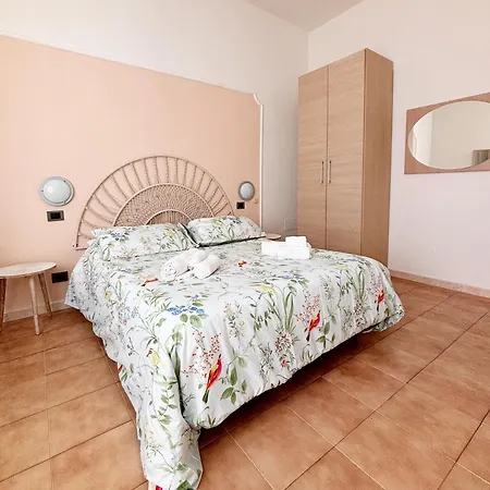 Bed & Breakfast A Casa Di Mario E Nene *